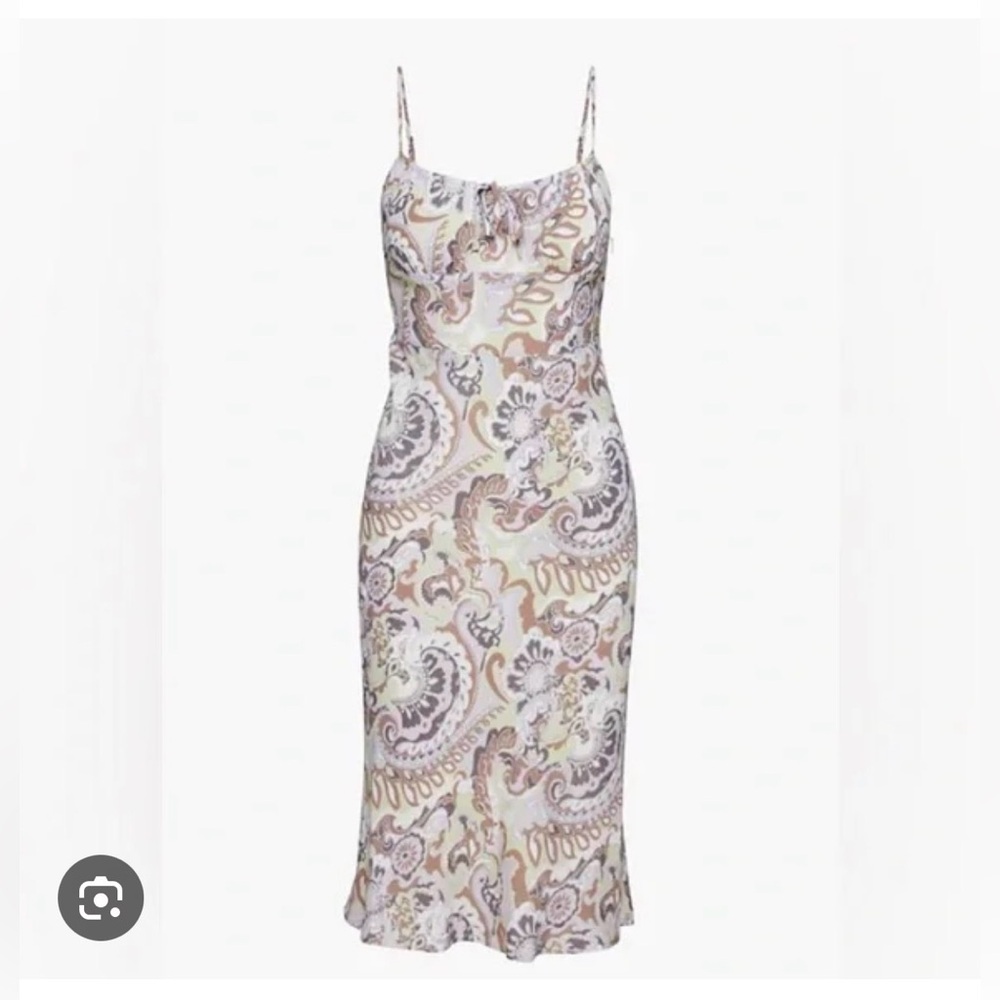 Aritzia Bellow Midi Dress size 4